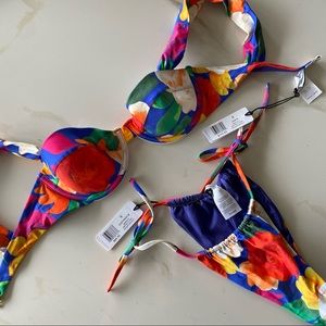 WEWOREWHAT FLORAL BIKINI SET